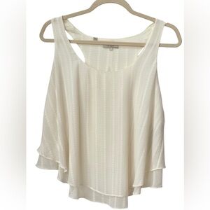 Guess Flowy Sleeveless Tiered Textured High Low Flowy Blouse Top. Large. NEW.